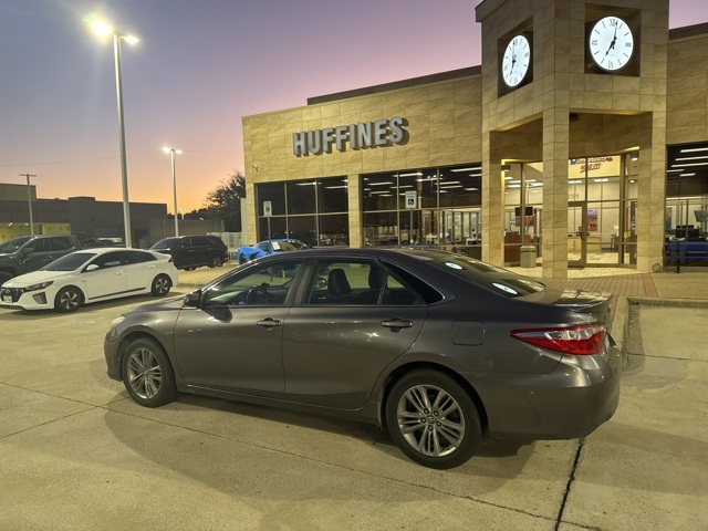 Used 2017 Toyota Camry SE with VIN 4T1BF1FK1HU760525 for sale in McKinney, TX