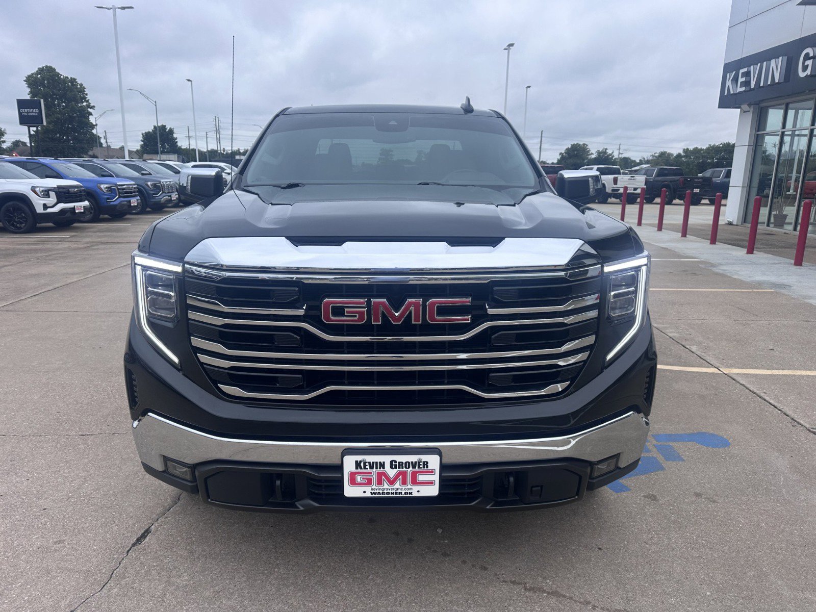 2023 Gmc Sierra 1500 SLT photo 2