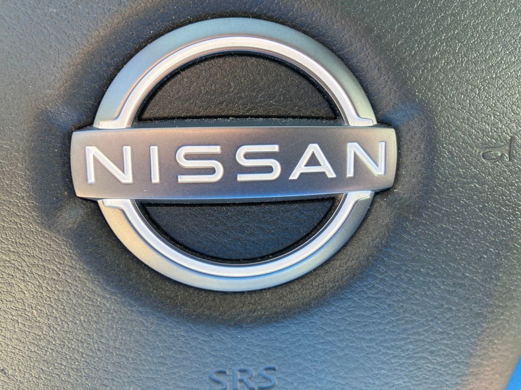 2025 Nissan Frontier SV photo 15