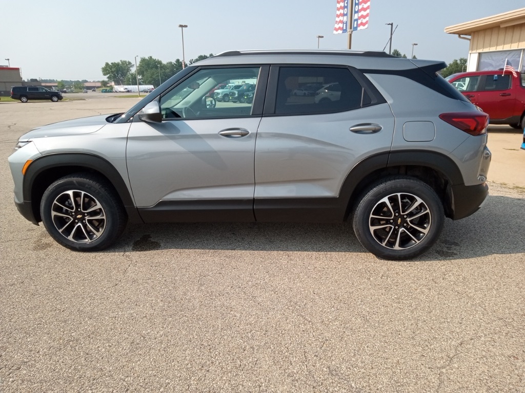 2024 Chevrolet Trailblazer LT photo 11