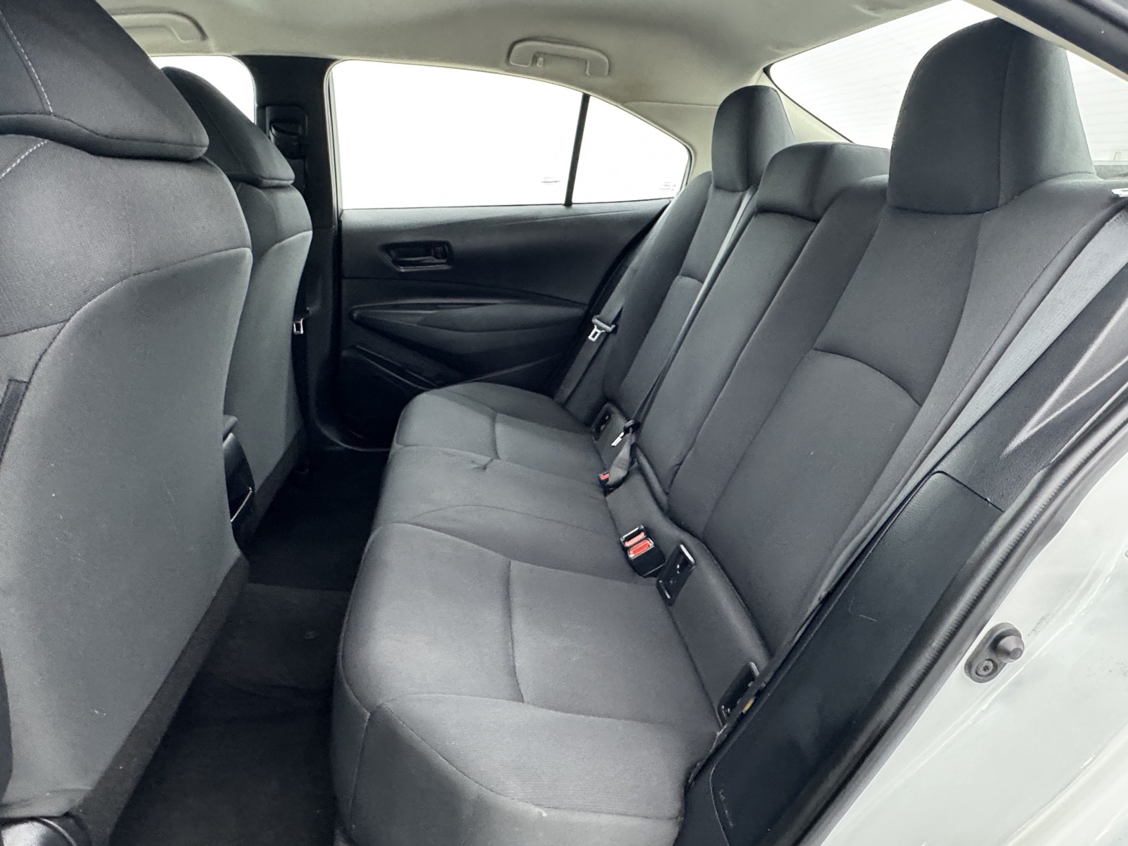2022 Toyota Corolla LE photo 41
