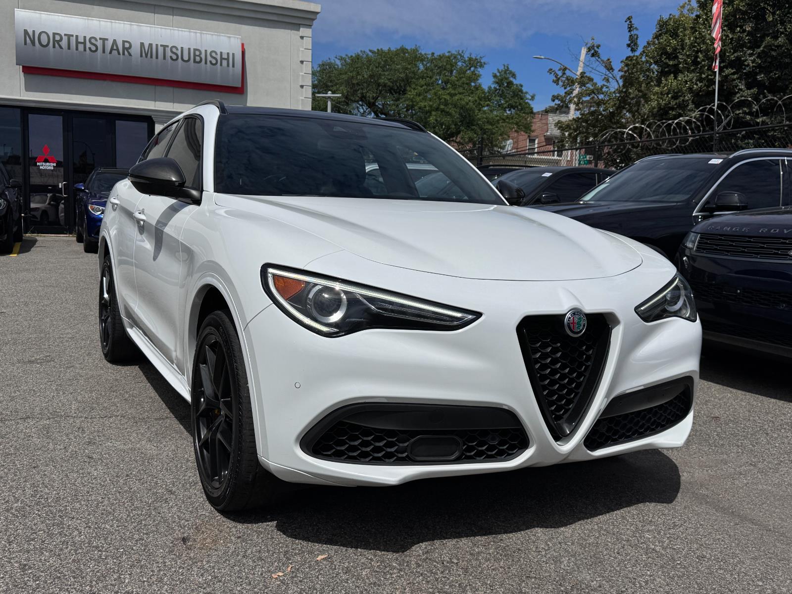 2021 Alfa Romeo Stelvio Ti Sport photo 3