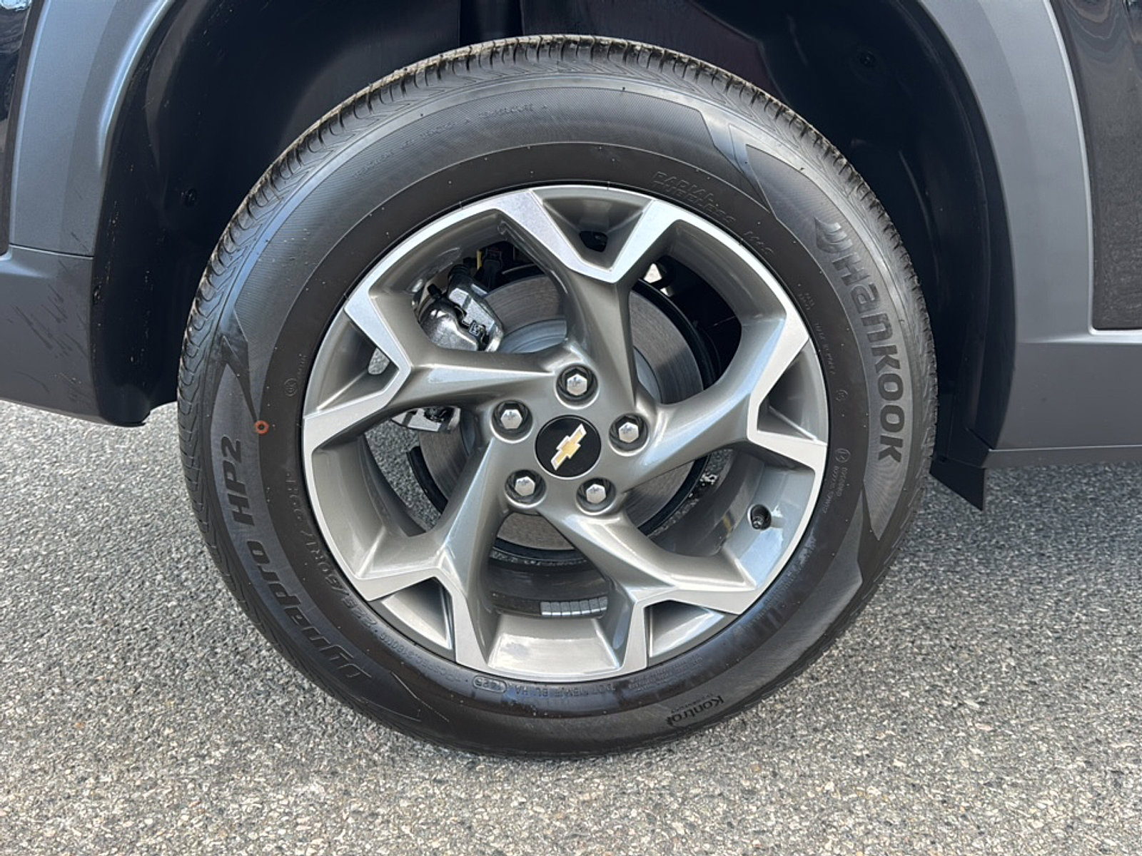 2025 Chevrolet Trax LT photo 10