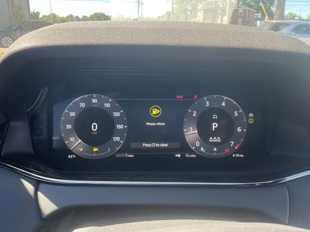 2026 Land Rover Range Rover Evoque Dynamic SE photo 14