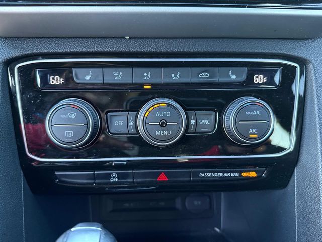 2022 Volkswagen Atlas Cross Sport SE Technology photo 24