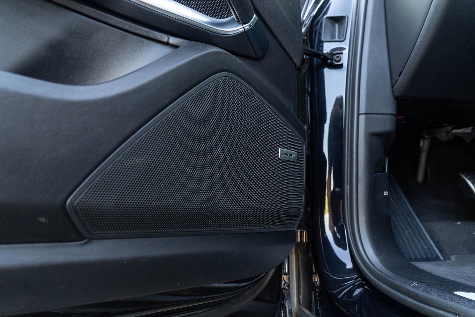2020 Porsche Cayenne Turbo photo 22