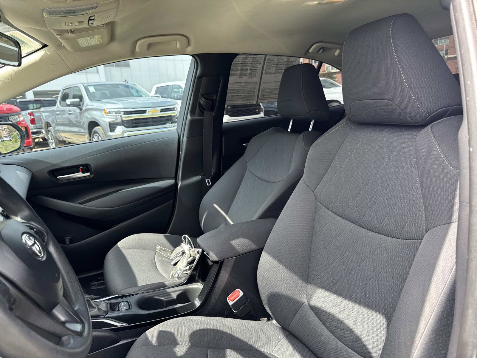 2020 Toyota Corolla LE photo 17