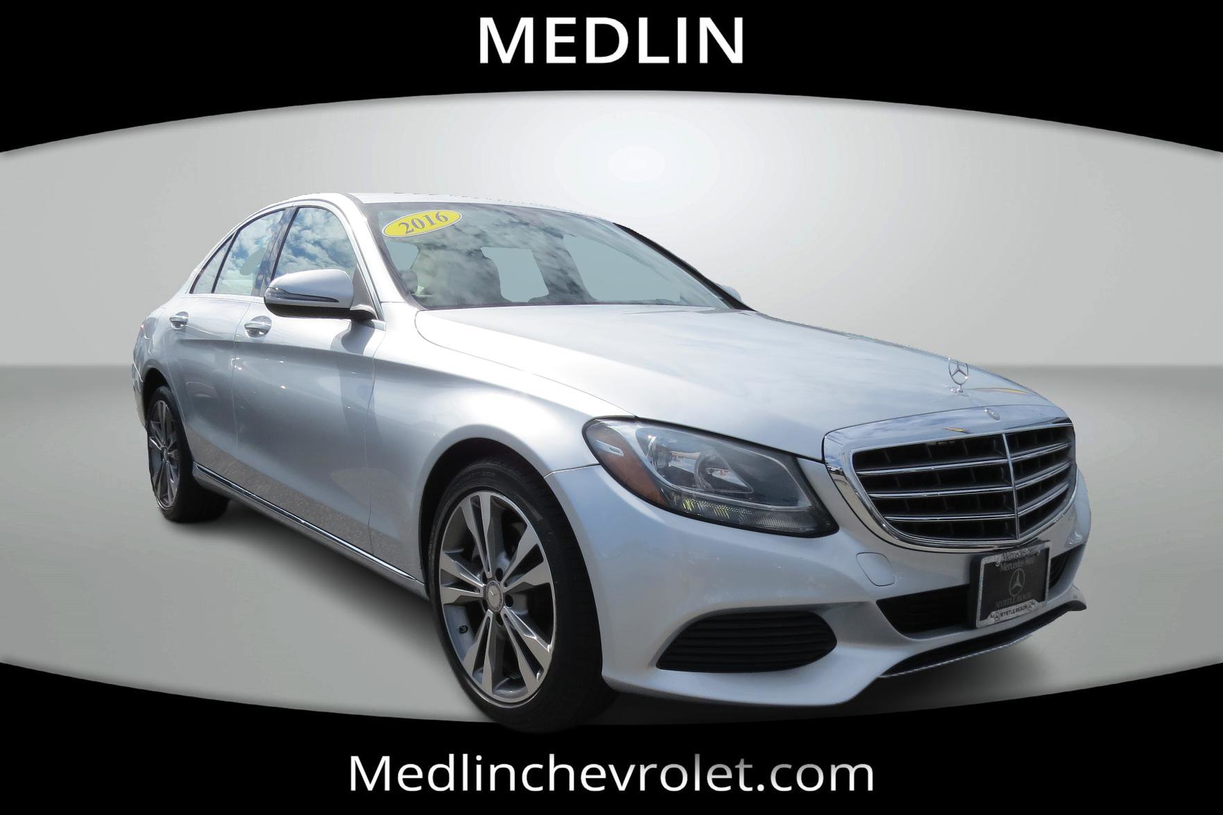 2016 Mercedes Benz C 300 photo 2