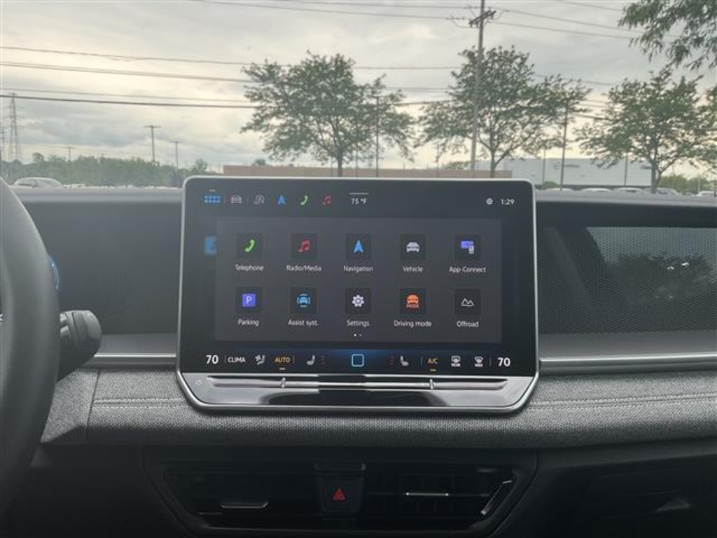 2025 Volkswagen Tiguan S photo 7