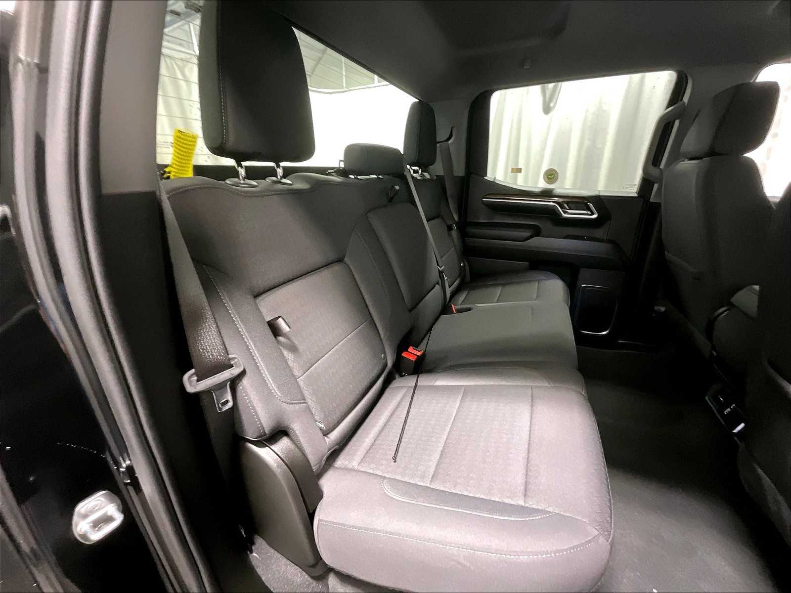 2024 Gmc Sierra 1500 Elevation photo 16