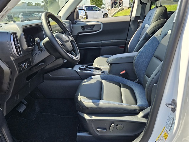 2025 Ford Bronco Sport Outer Banks photo 11