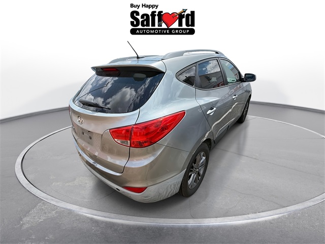 2015 Hyundai Tucson SE photo 2