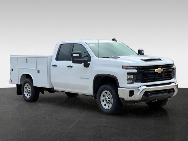 2025 Chevrolet Silverado 2500HD photo 2