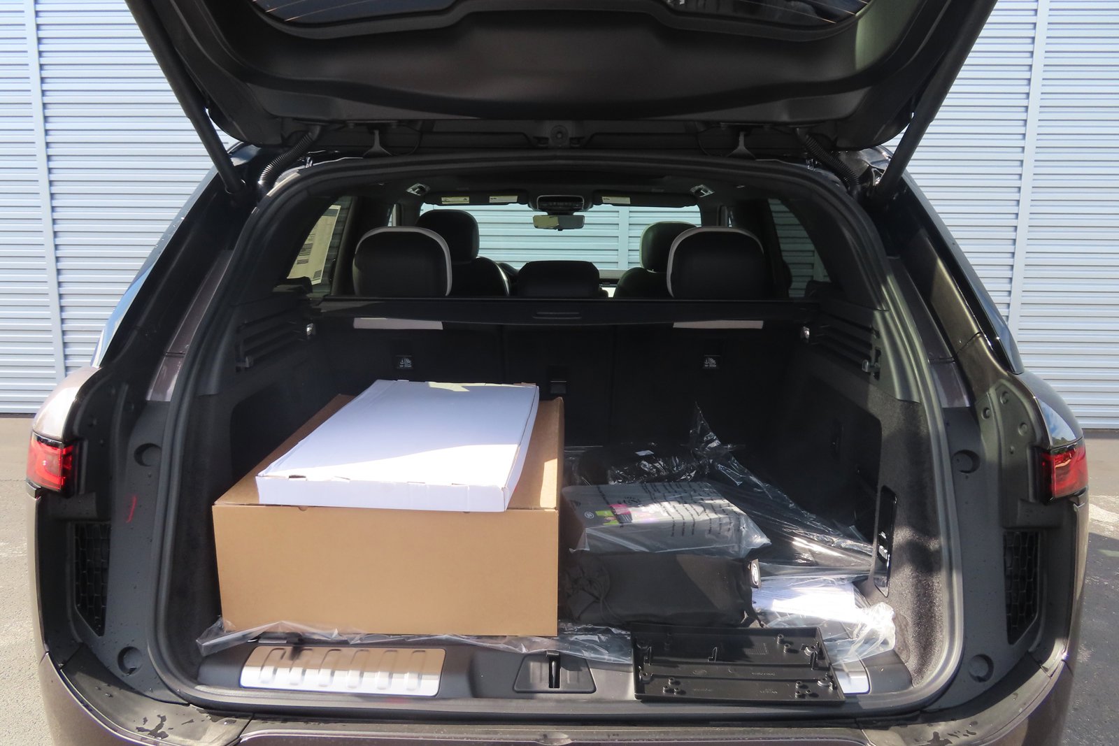 2024 Land Rover Range Rover Sport SE photo 22