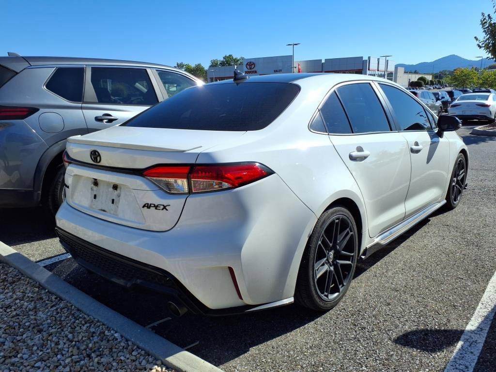 2021 Toyota Corolla SE photo 2