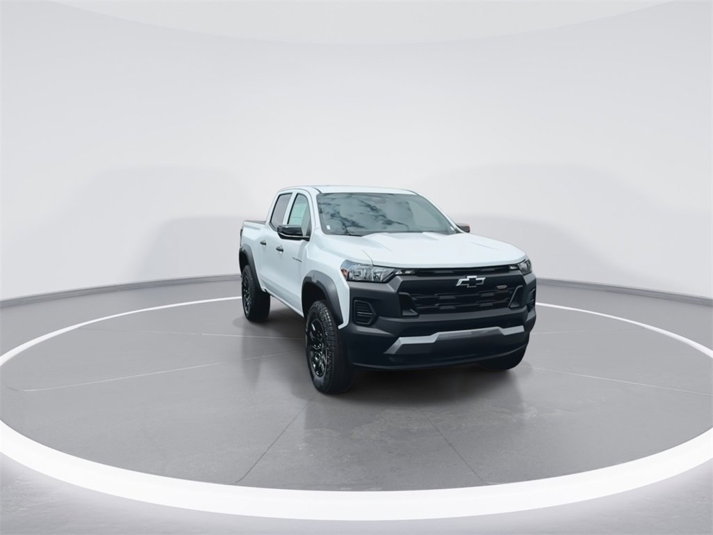 2026 Chevrolet Colorado Trail Boss photo 3
