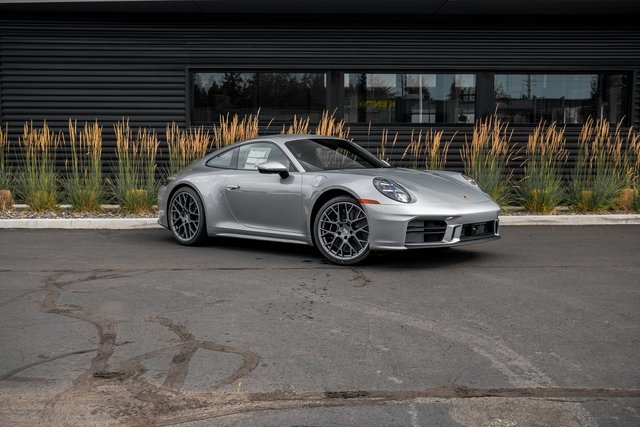 2025 Porsche 911 S photo 33