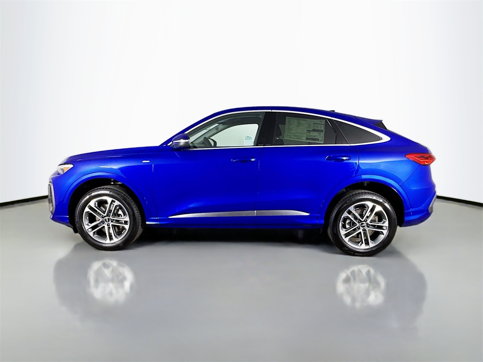 2025 Audi Q5 Premium Plus photo 4