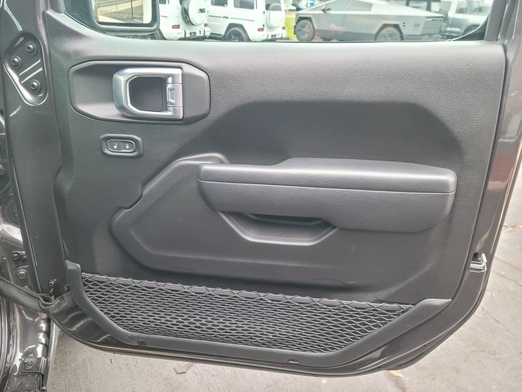 2025 JEEP WRANGLER - Image 20