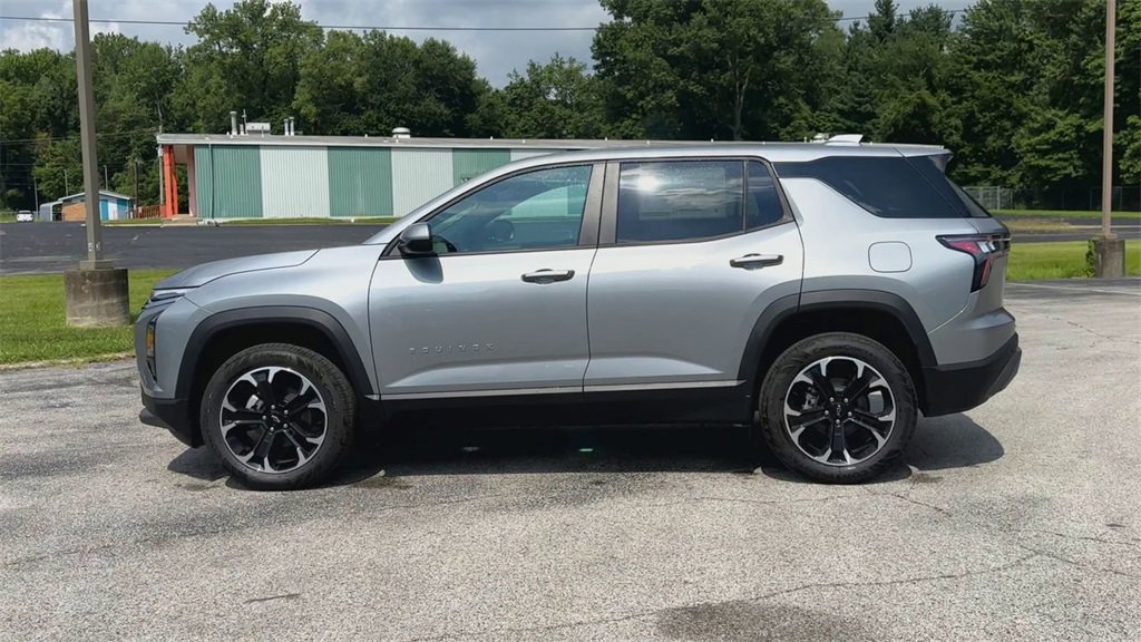 2026 Chevrolet Equinox LT photo 6