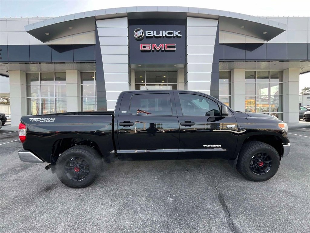 2017 Toyota Tundra SR5 TRD Pro photo 2