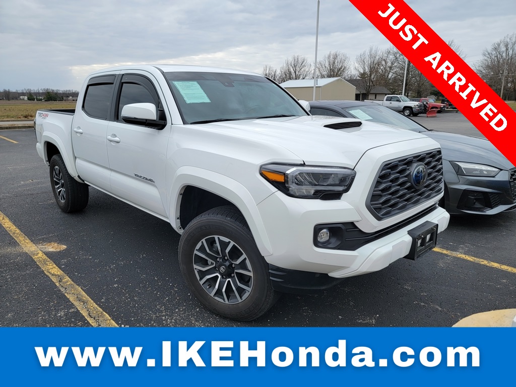 2023 Toyota Tacoma TRD Sport's photo