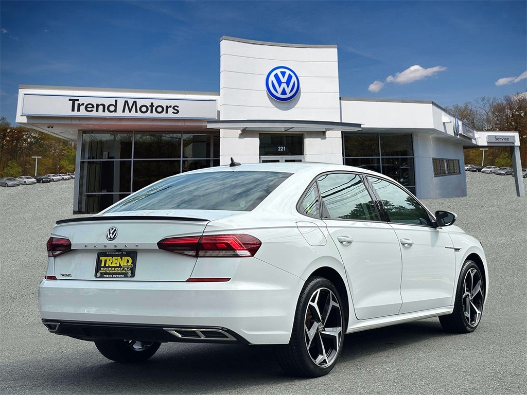 2020 Volkswagen Passat 2.0T R-Line photo 4