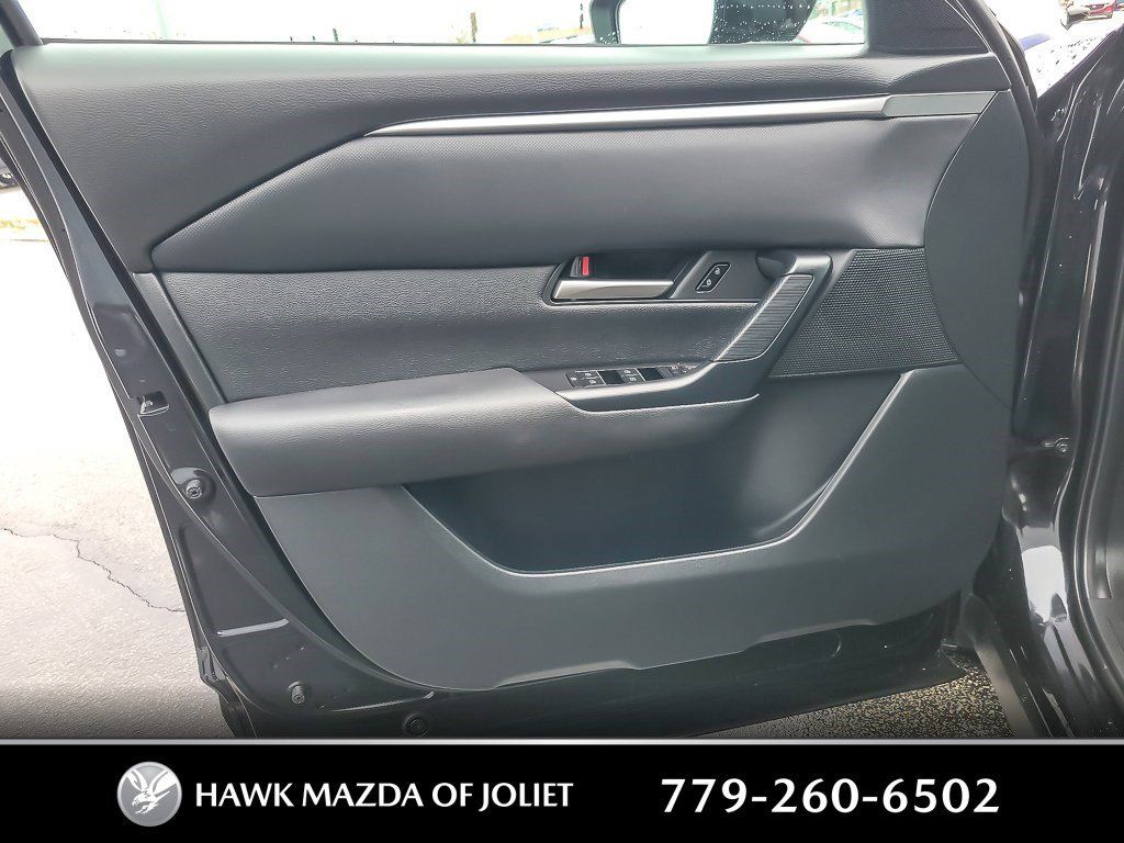 2025 MAZDA CX-50 - Image 15