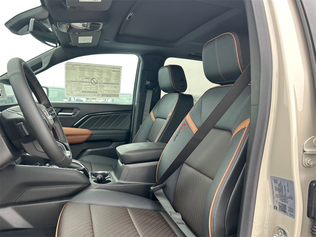 2026 GMC CANYON - Image 14