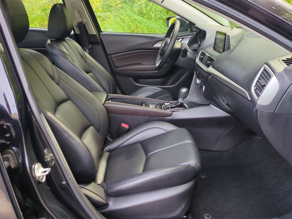 2018 Mazda Mazda3 Touring photo 27