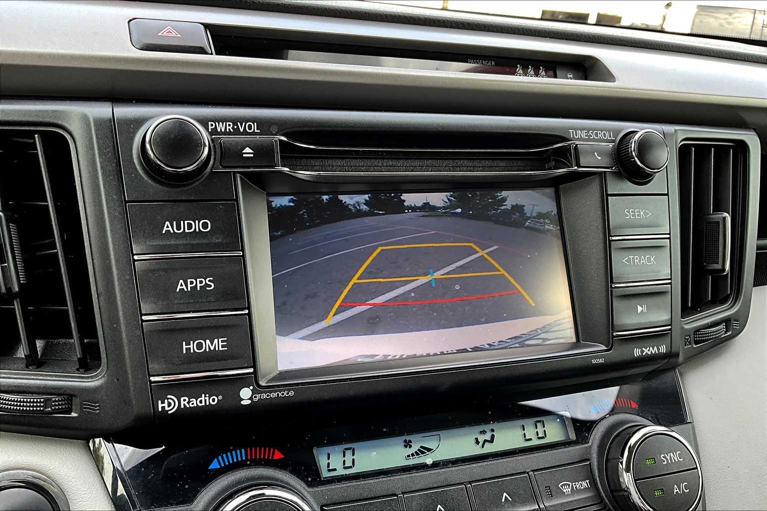 2018 Toyota RAV4 XLE photo 25