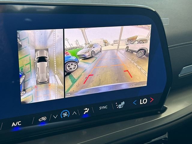 2026 Chevrolet Traverse photo 19