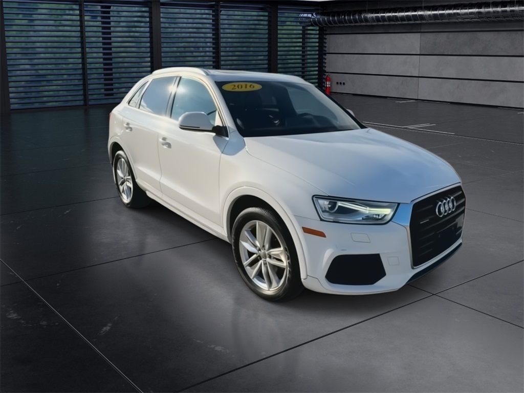 2016 Audi Q3 Premium Plus photo 2