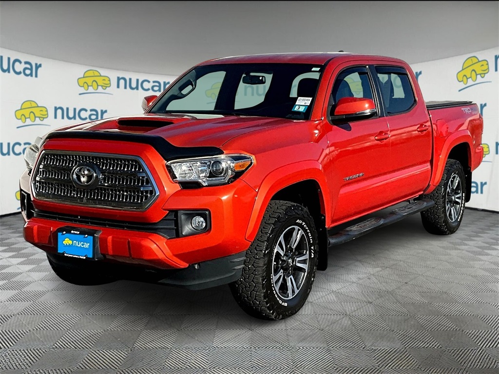 2017 Toyota Tacoma TRD Sport 4x4 Double Cab photo 3
