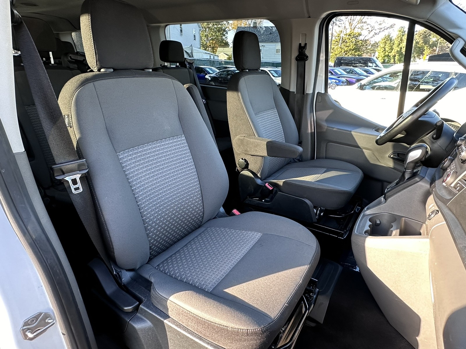 2021 Ford Transit Passenger XLT photo 36