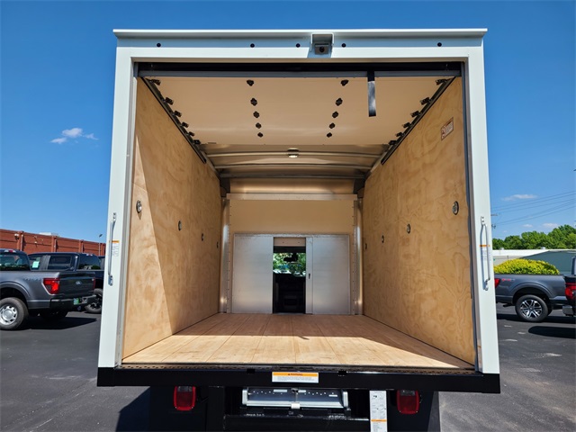 2025 Ford E-350 Base photo 32