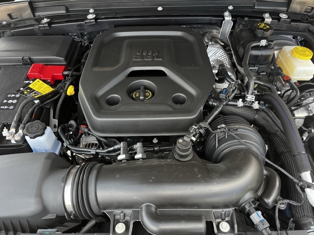 2025 Jeep Wrangler Sahara photo 26