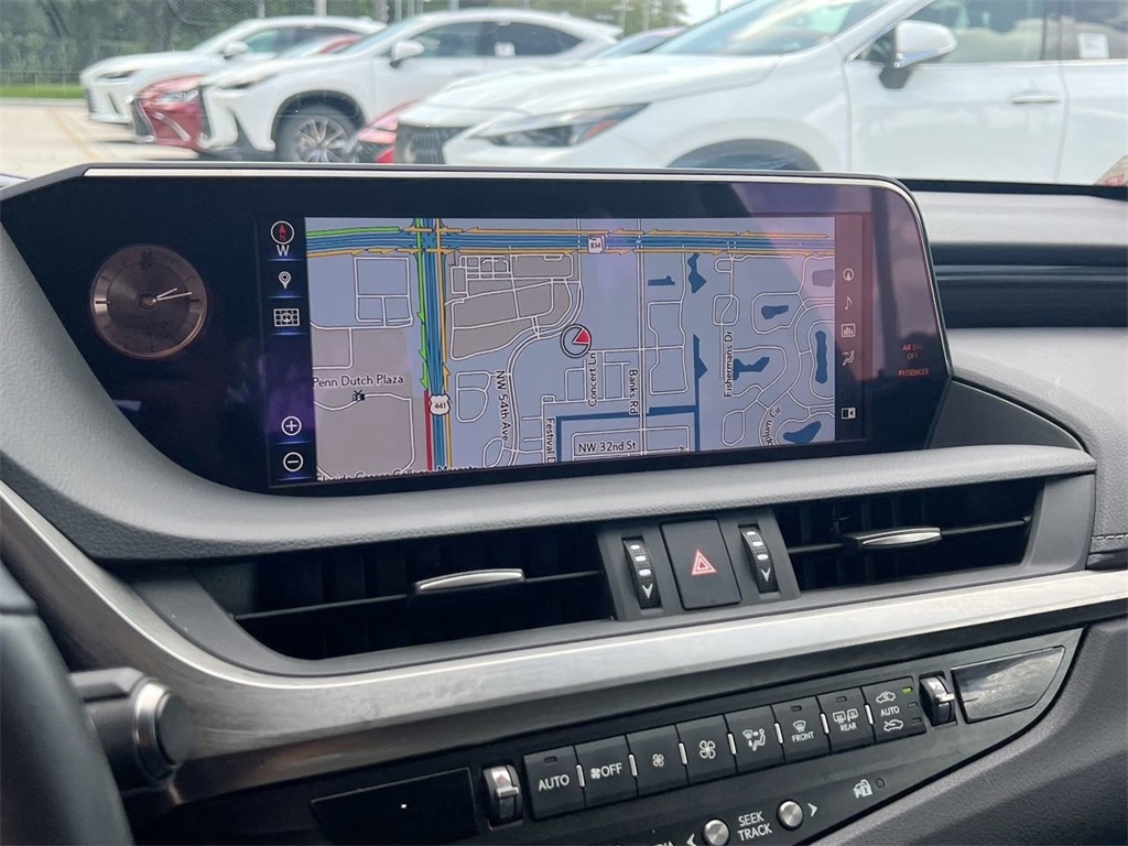 2019 Lexus ES 350 photo 15