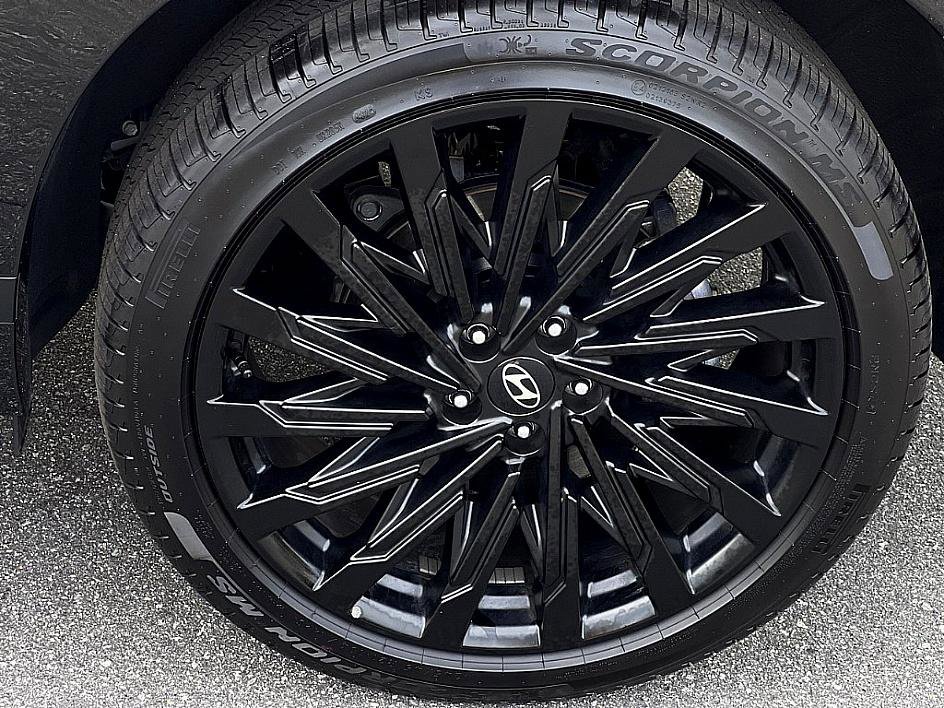 2025 Hyundai Santa Fe Calligraphy photo 5