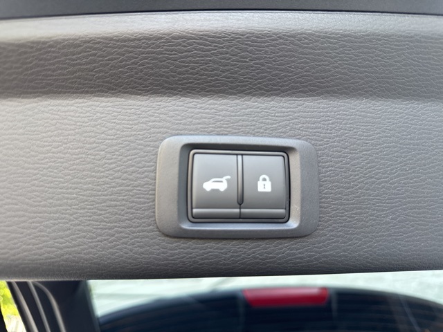 2025 Mitsubishi Outlander PHEV SEL photo 32