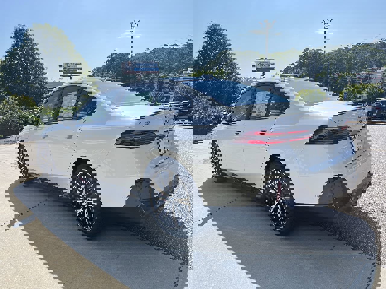 2026 Bmw 550e 550e xDrive photo 6