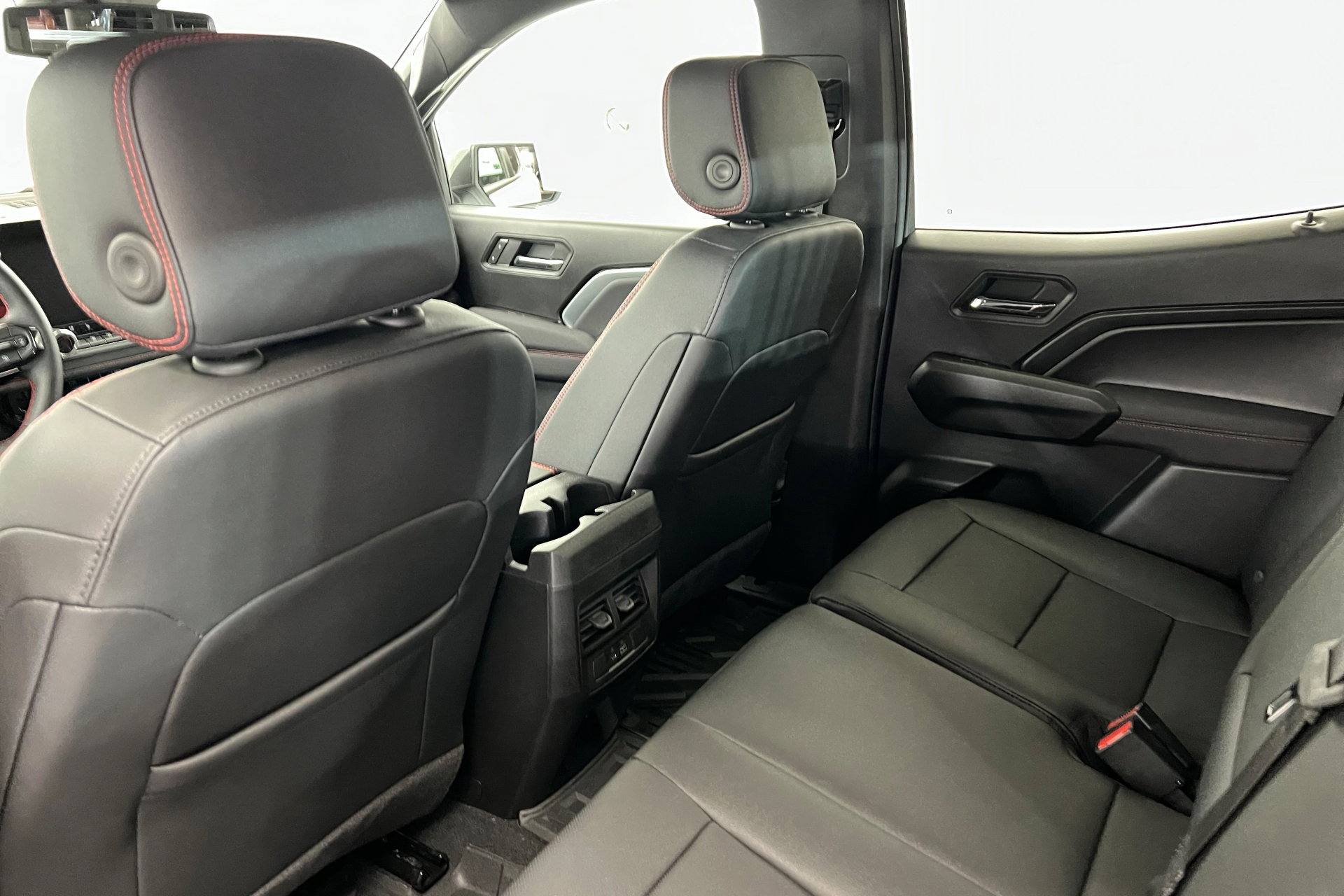 2026 Chevrolet Colorado Z71 photo 19
