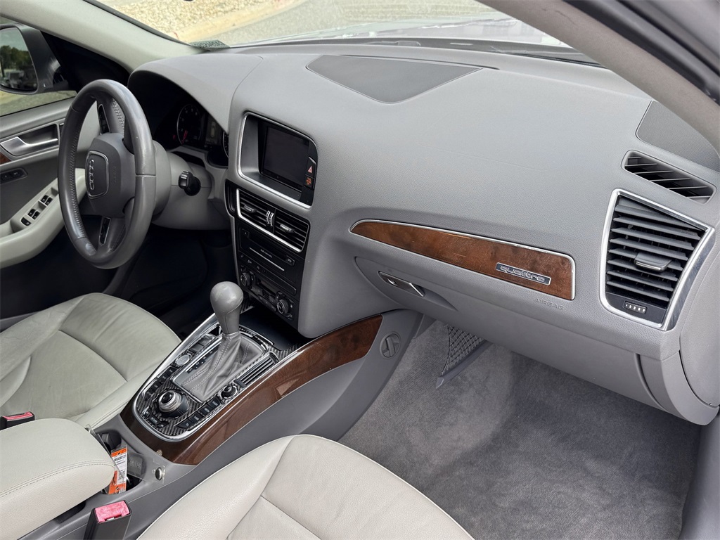 2012 Audi Q5 3.2 Premium Plus photo 25