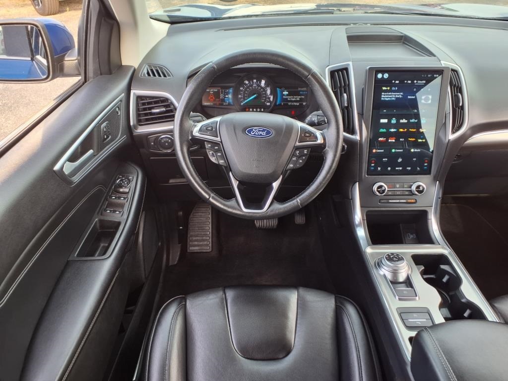 2022 Ford Edge Titanium photo 13