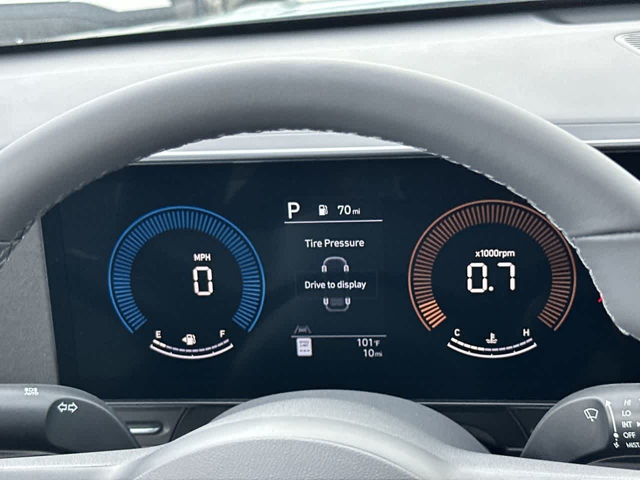 2026 Hyundai Kona SEL photo 16