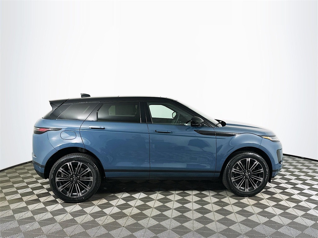 2026 Land Rover Range Rover Evoque S photo 4