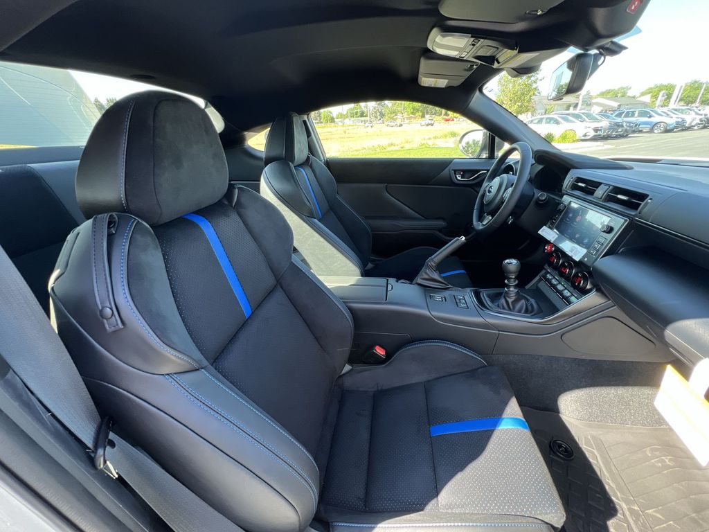 2025 Subaru BRZ tS photo 25