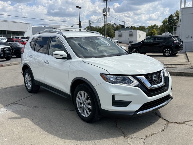 2020 Nissan Rogue SV photo 2