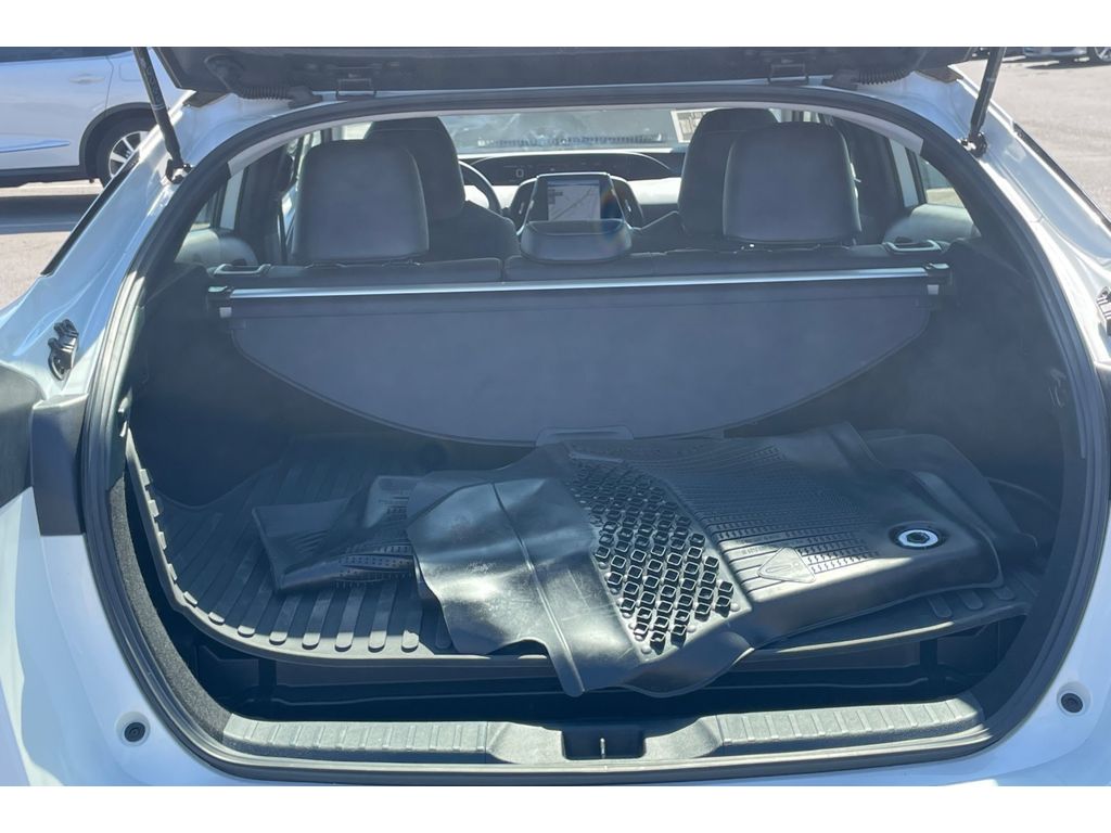 2022 Toyota Prius Prime XLE photo 16