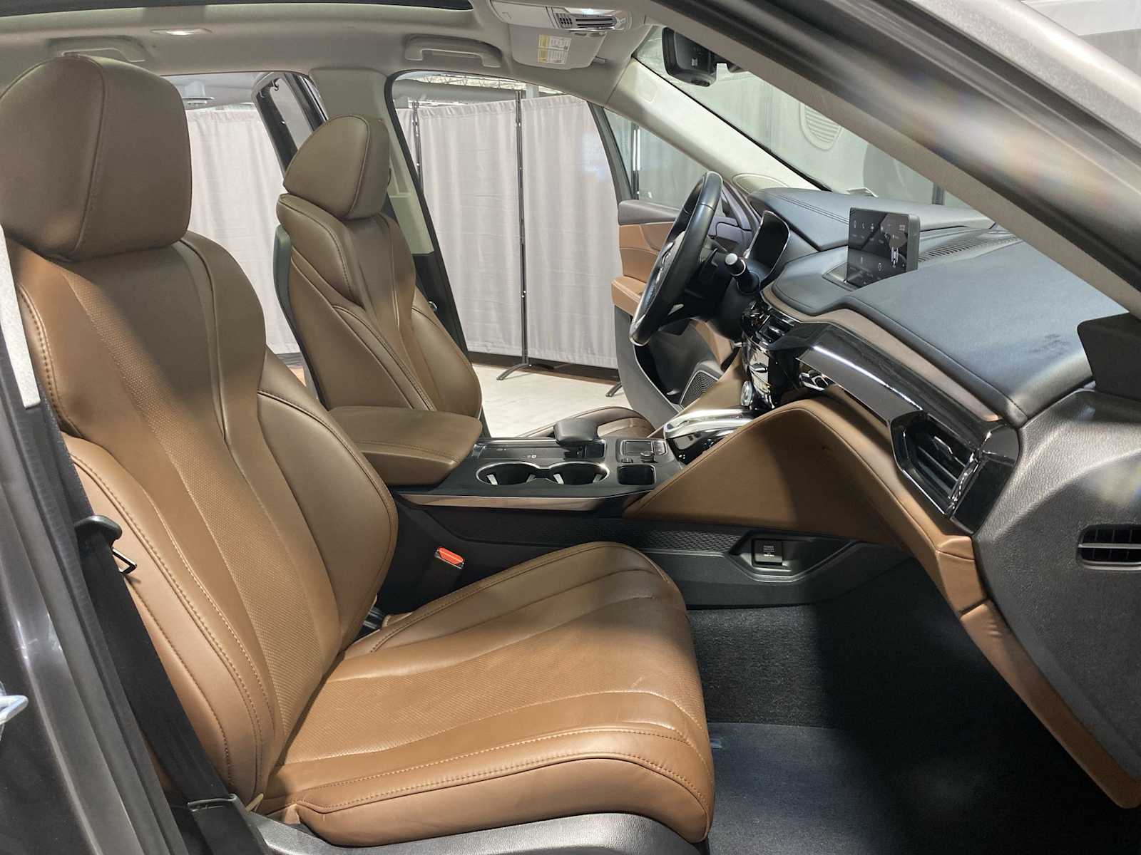 2023 Acura MDX Technology SH-AWD photo 12